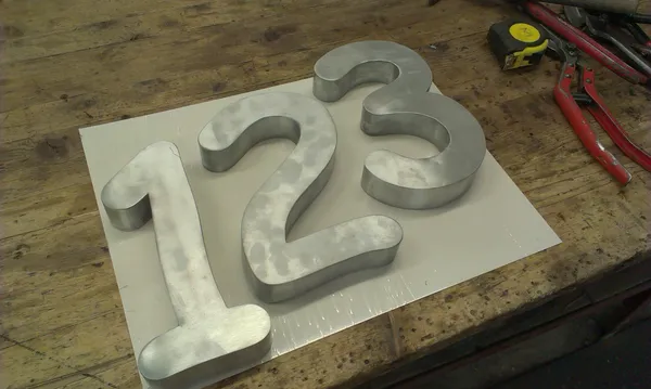 Zakázková výroba - 30